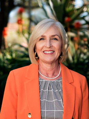 A headshot of Heather Canary