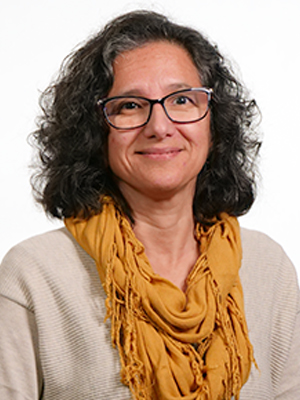 Headshot of Lourdes M. Cueva Chacón