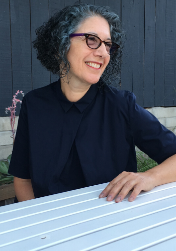 School of Art + Design Professor Wins Illustrious Education Award from Smithsonian Gallery Group